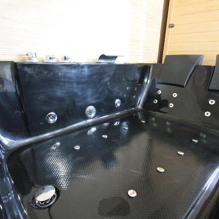 Derniere Reservations Avant Indisponibilite En Septembre Pour 12 Mois, Illimites Jacuzzi Spa Bain A Remous Interieur, Sauna Interieur, Parking Reserve, Vue Et Acces Parc, Prestations Uniques, 1Er Etage Corbeil-Essonnes Exteriör bild